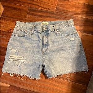 💙 Madewell The Momjean Short Light Wash Distressed Cutoff Shorts‎ Sz 32 (0602)